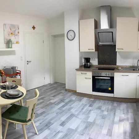 Erica Ferienwohnung Auf Dem Traumpfad Ettringen  エクステリア 写真